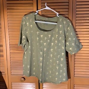Chico’s Olive/Gold Tee